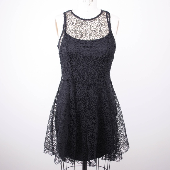 NEW NBD Solitude Bliss Dress Mini Lace Floral - Picture 2 of 7